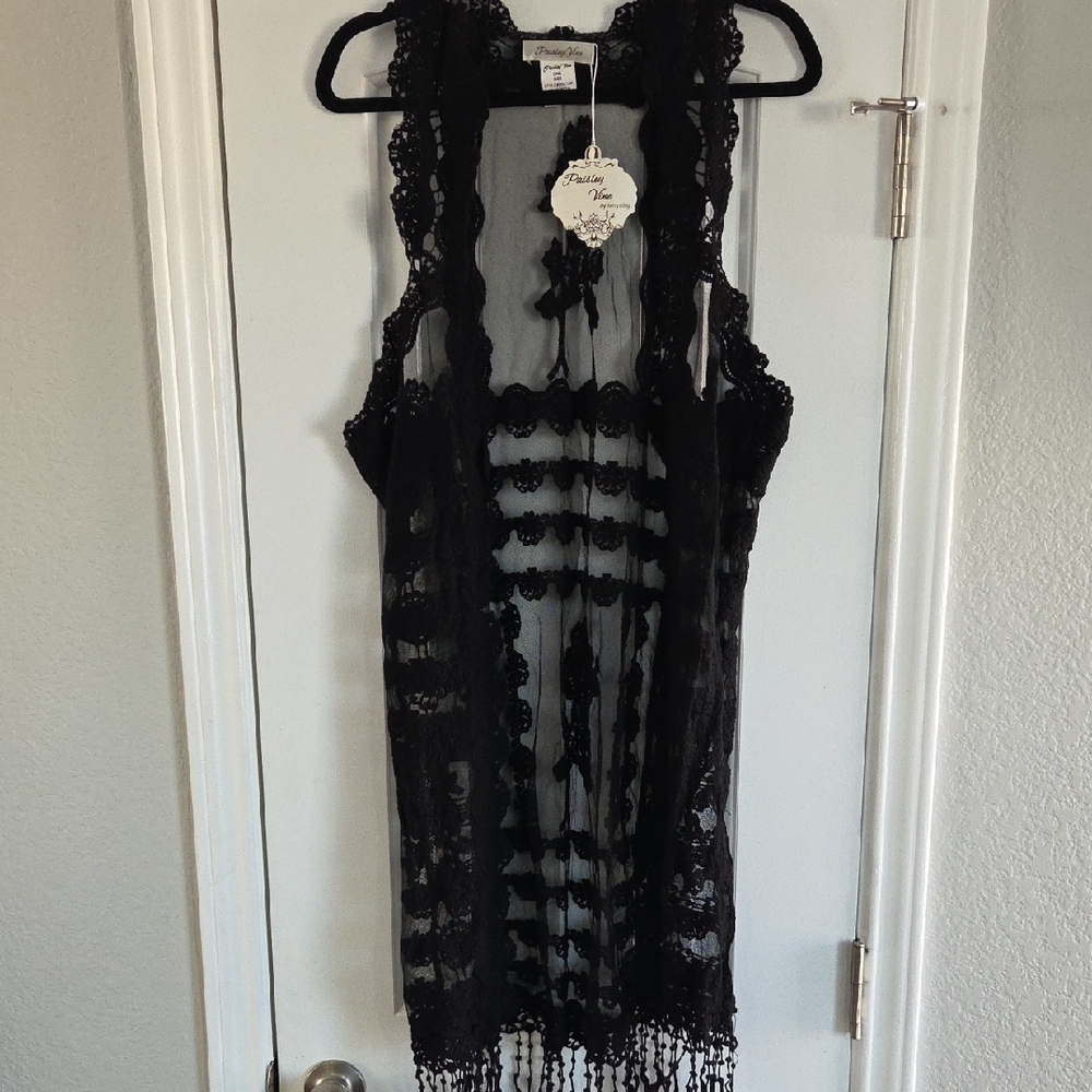 Elegant Black Lace Rose Duster